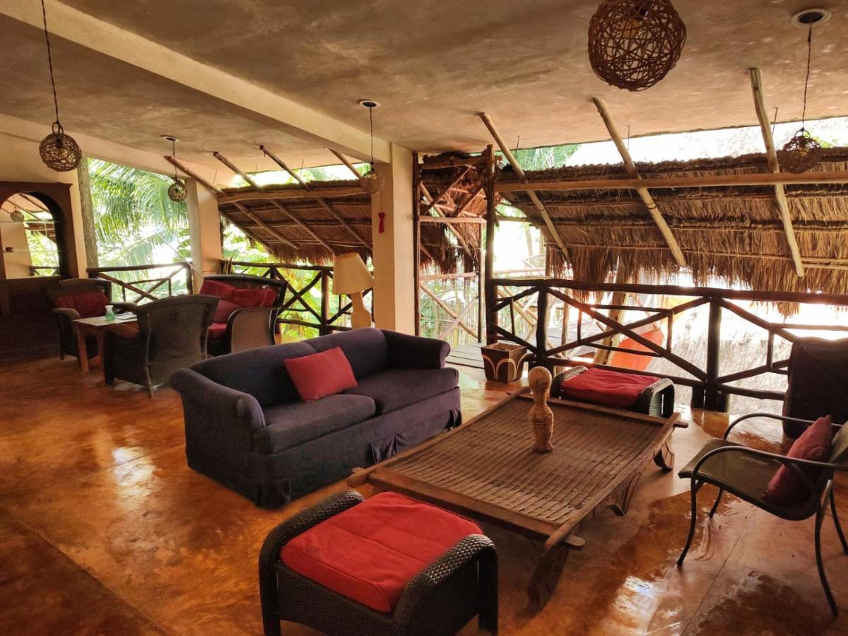 Hotel Eco Casa Corazon 3*